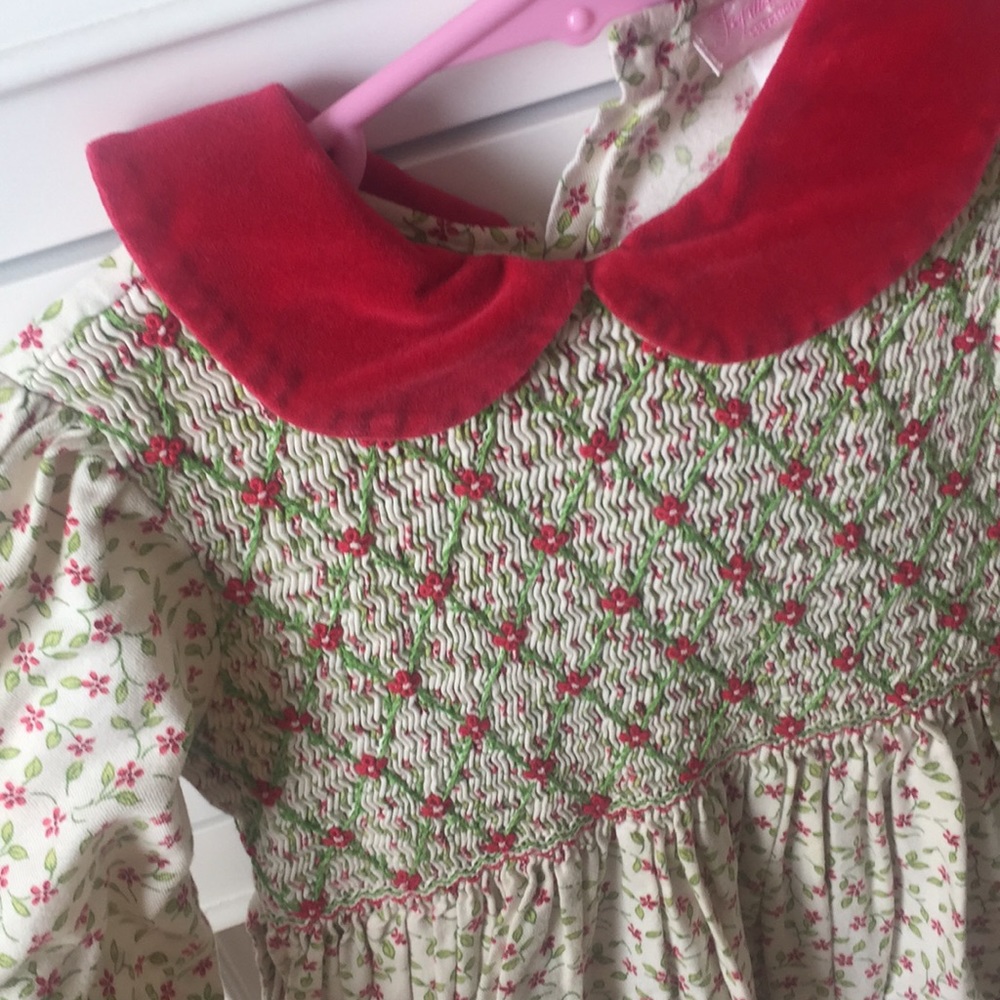 Christmas Smocked Dress Vintage Size 6 years
